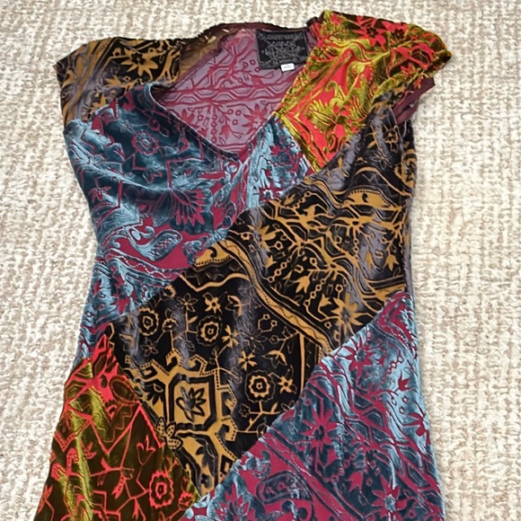 Excellent condition Johnny was maxi dress
Multicolored velvet - Picture 4 of 4